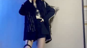 90后小姐姐广告图,广告图诠释青春风采
